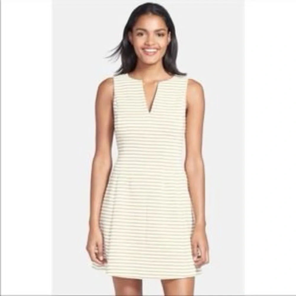 Lilly Pulitzer Brielle dress.  Size XS - Picture 2 of 9